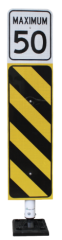 Flexible traffic delineator